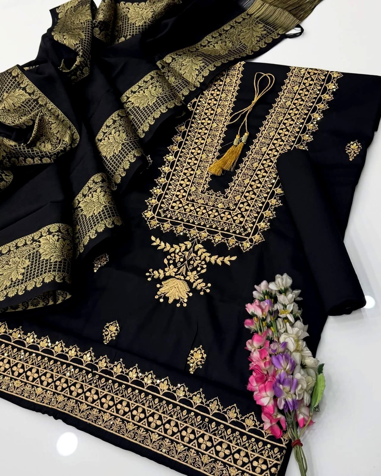 Jacquard Banarsi Fancy Sequence Zaari Embroidered 3 Pcs Dress