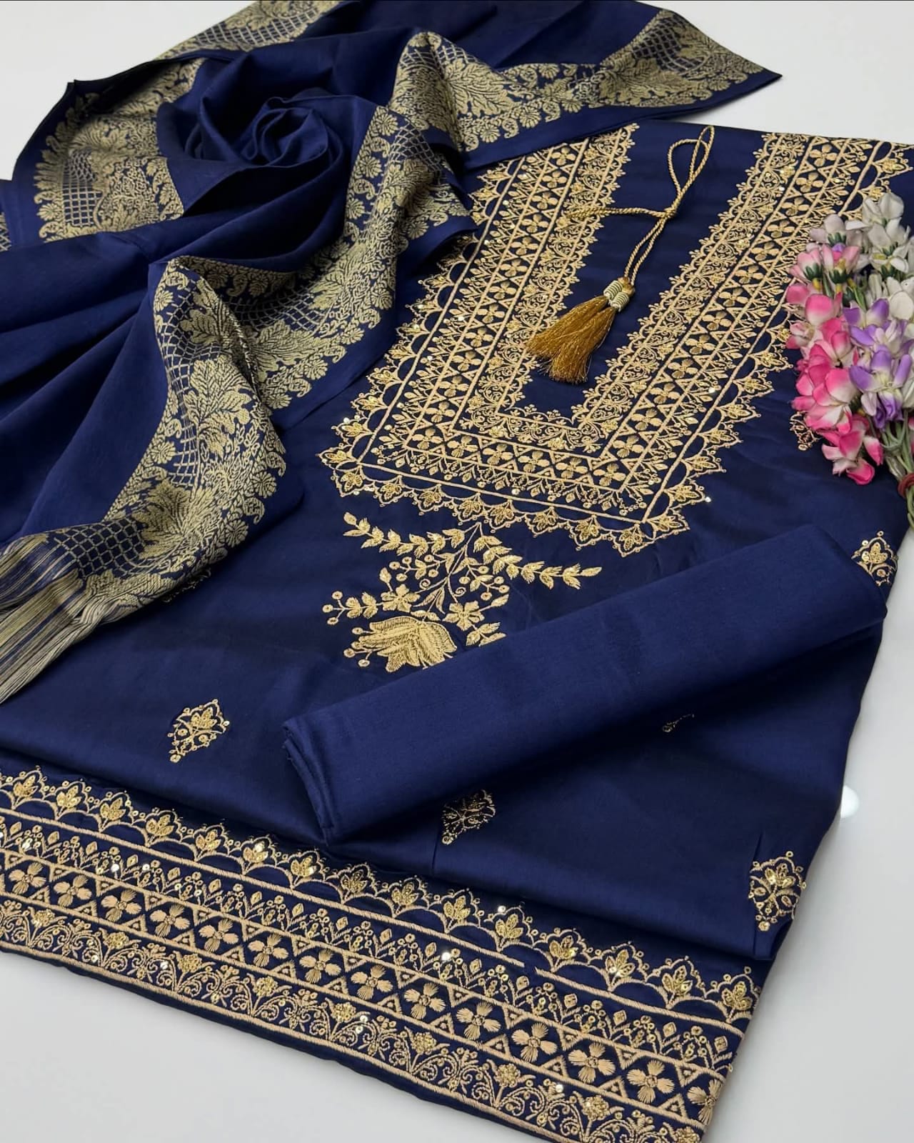 Jacquard Banarsi Fancy Sequence Zaari Embroidered 3 Pcs Dress